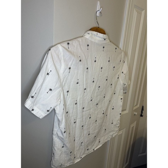 Disney Junk Food Button Up Shirt Men's XL Mickey Mouse Hawaiian Palm Trees White - Picture 7 of 8